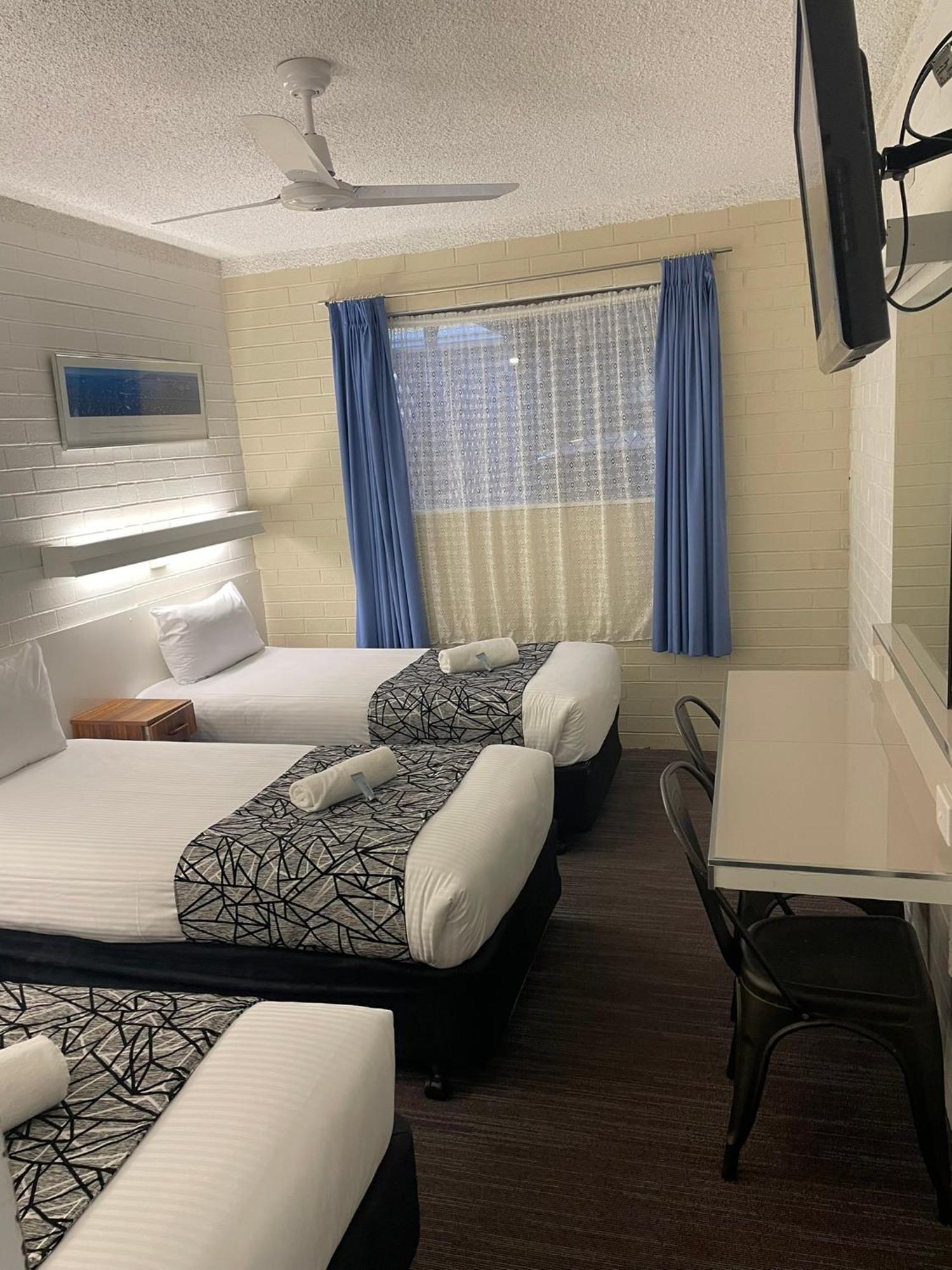 קופס הארבור Coastal Bay Motel מראה חיצוני תמונה