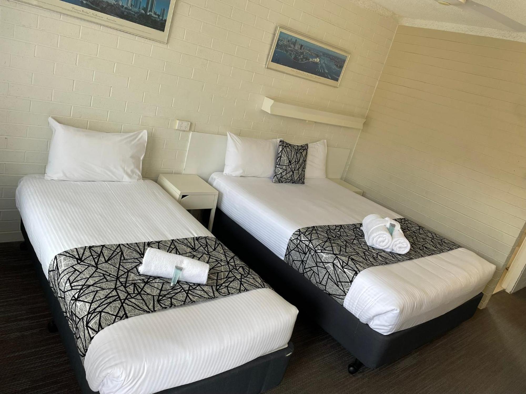 קופס הארבור Coastal Bay Motel מראה חיצוני תמונה